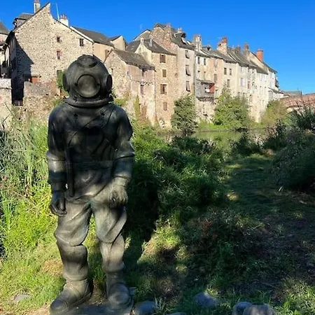 Au Pont Vieux Feriehus *
