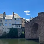 Au Pont Vieux Hébergement de vacances *