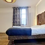 Au Pont Vieux Hébergement de vacances *